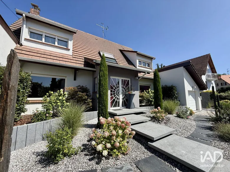 Maison 6 pièces 181 m² · à Witternheim · 181 m² · 549 000 €
