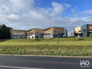 Local d’activité à MOISSY-CRAMAYEL (77550)