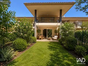 House in ROQUEBRUNE-SUR-ARGENS (83520)