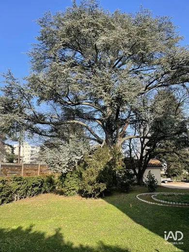 Appartement à OULLINS (69600)