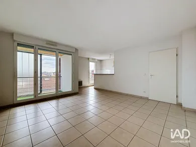 Appartement à BORDEAUX (33100)