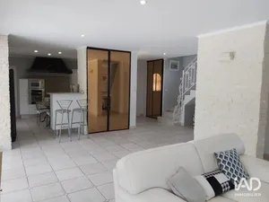 House in BOURG-SAINT-CHRISTOPHE (01800)