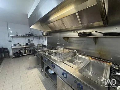 Boutique/Local commercial à MILLY-LA-FORÊT (91490)