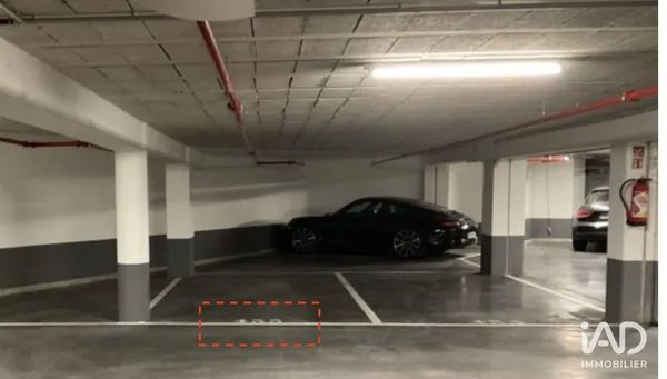 Parking à PARIS (75008) photo 2