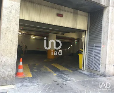 Parking in PARIS (75008)