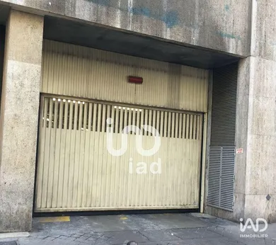 Parking in PARIS (75008)