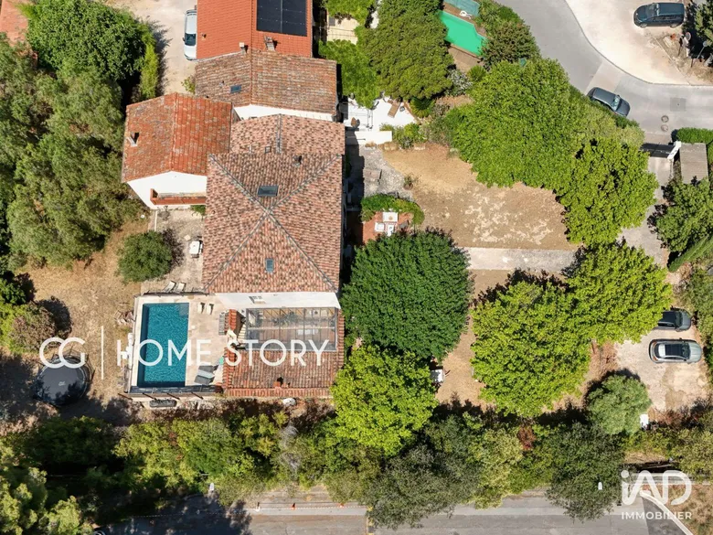 Maison 8 pièces 367 m² · à La Ciotat · 367 m² · 1 490 000 €