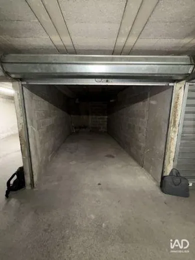 Parking à NICE (06300)