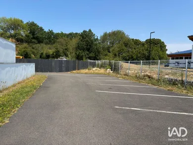 Local d’activité à LES ESSARTS-LE-ROI (78690)
