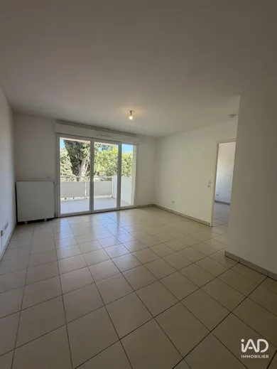 Appartement à SALON-DE-PROVENCE (13300)