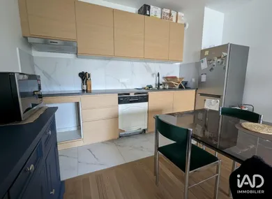 Appartement à LE PLESSIS-ROBINSON (92350)