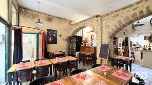 Restaurant à LAGRASSE (11220)