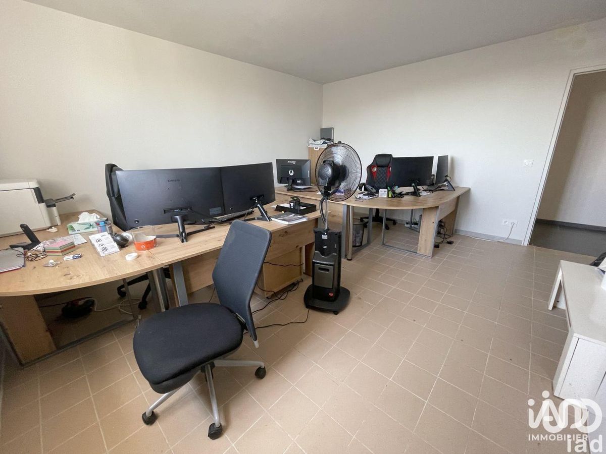 Bureaux de 20 m² à VILLABÉ (91100)