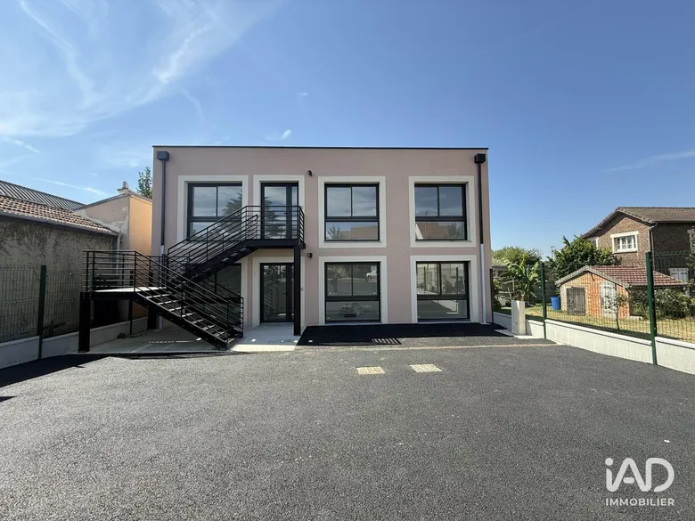 Local commercial 12 m² · à Baillet-en-France · 12 m² · 610 €