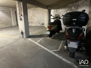 Parking à PARIS (75015)