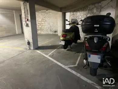 Parking à PARIS (75015)