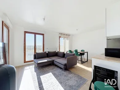 Appartement à BUSSY-SAINT-GEORGES (77600)