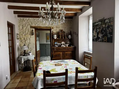 Maison à SAINT-BONNET-SUR-GIRONDE (17150)