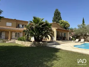 House in MORIÈRES-LÈS-AVIGNON (84310)