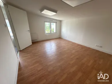 Bureaux à LA CHEVALLERAIS (44810)