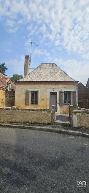 Maison à SEMUR-EN-VALLON (72390)