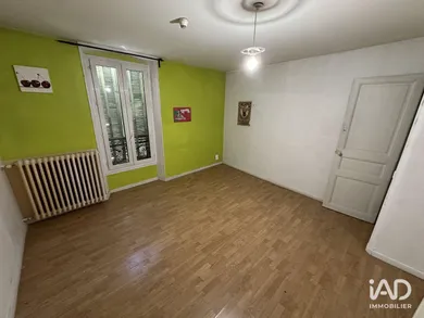 Appartement à PERTUIS (84120)