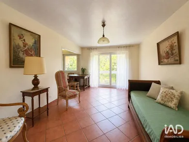 Apartment in ÉLANCOURT (78990)