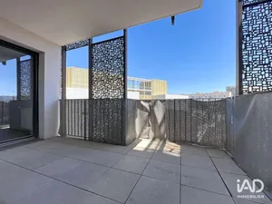 Appartement à MARSEILLE (13005)