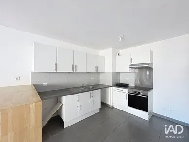 Appartement à MARSEILLE (13005)