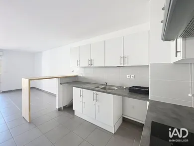 Appartement à MARSEILLE (13005)