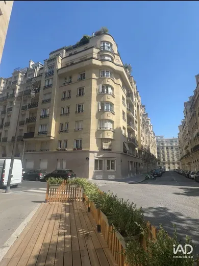 Appartement à PARIS (75016)