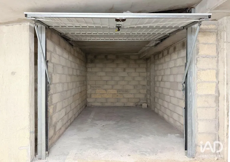 Parking 13 m² · à Paris · 13 m² · 130 €/mois