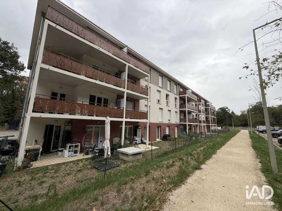 Appartement à DAMMARIE-LES-LYS (77190) photo 3