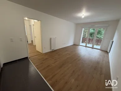 Appartement à DAMMARIE-LES-LYS (77190)