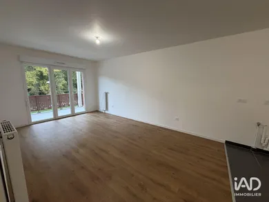 Appartement à DAMMARIE-LES-LYS (77190)