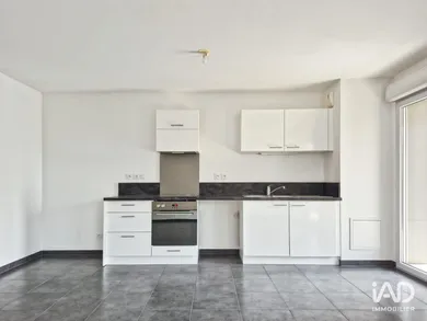 Appartement à BASSENS (73000)