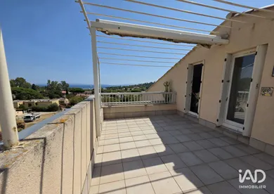Appartement à LE LAVANDOU (83980)