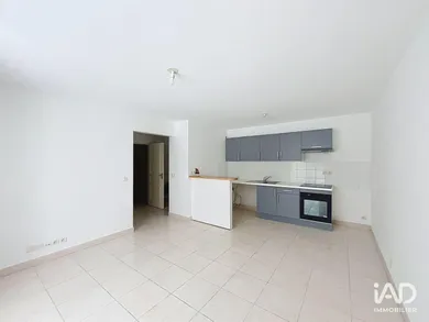 Appartement à MARSEILLE (13010)
