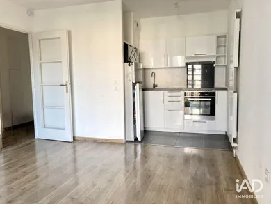 Apartment in MARCQ-EN-BARœUL (59700)