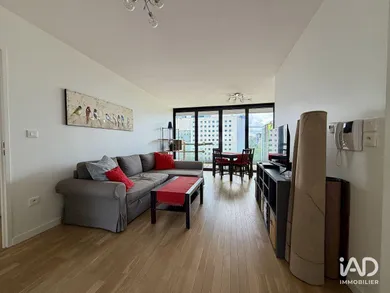 Appartement à NANTERRE (92000)
