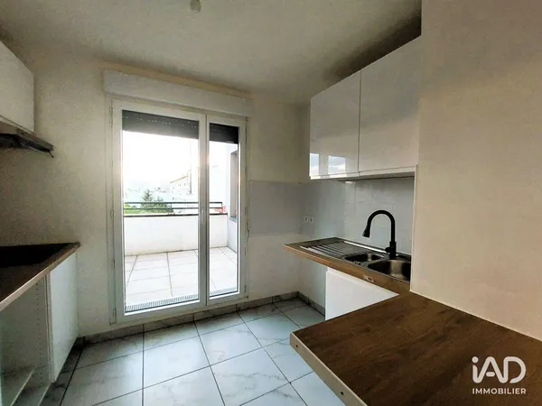 Appartement à AUBERVILLIERS (93300) photo 2
