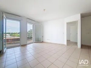 Apartment in LIVRY-GARGAN (93190)