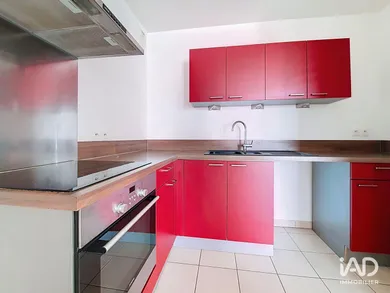 Apartment in LIVRY-GARGAN (93190)