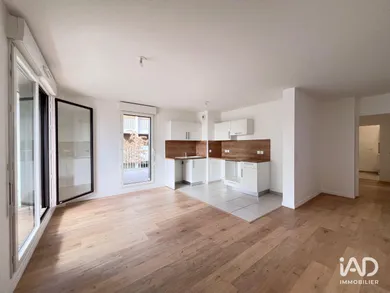 Appartement à NOISY-LE-GRAND (93160)