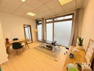 Boutique/Local commercial à ABLON-SUR-SEINE (94480)