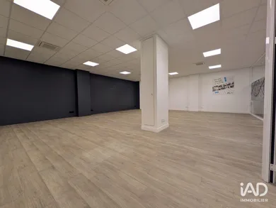 Boutique/Local commercial à BAILLY-ROMAINVILLIERS (77700)
