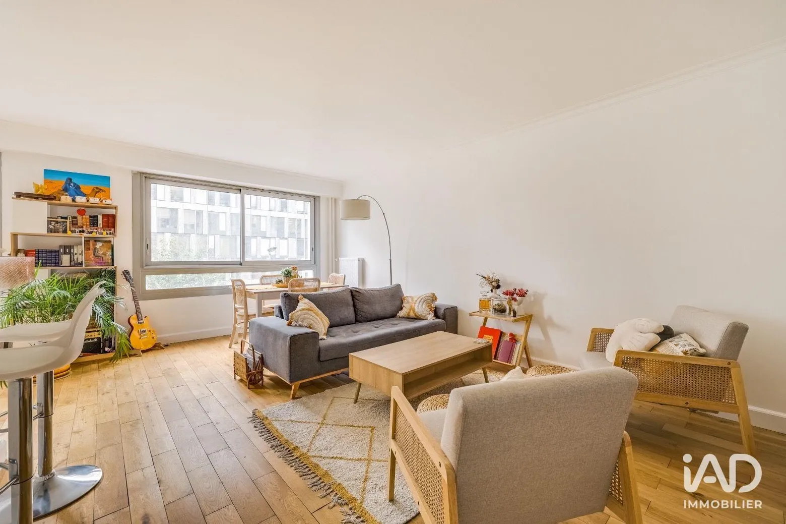 Vente appartement à COURBEVOIE (92400) : appartement 3 pièces 77 m² - 2099713 — 2