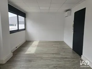 Office in BUROS (64160)