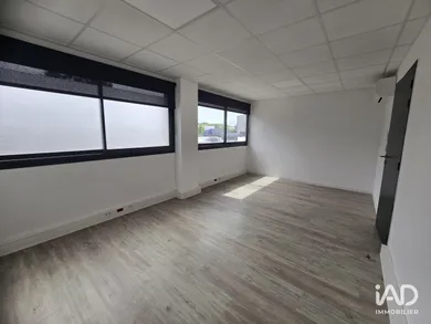 Bureaux à BUROS (64160)