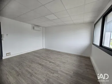 Bureaux à BUROS (64160)